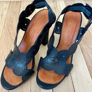 CHIE MIHARA 39 Black Leather Block Heel Floral Cut Sandals *LOVELY* SZ 8.5